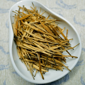 Fengqing Golden Needle Black Tea 鳳慶大金針紅茶